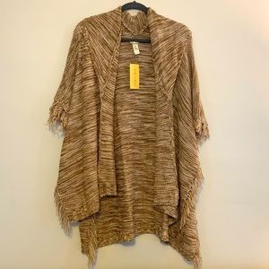 Fringe open front sweater. One size. Brown and cream.